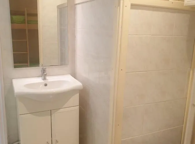 Апартаменты Familial, Rez De Chaussee,piscine Et Parking Prives Палава-ле-Фло