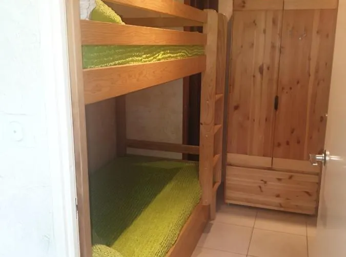 Familial, Rez De Chaussee,piscine Et Parking Prives Апартаменты *